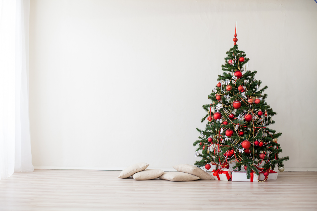Christmas decoration hacks for rentals